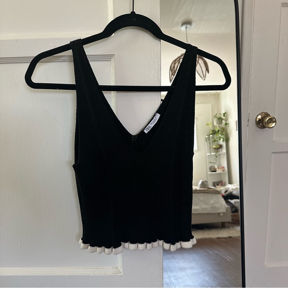 Zara black and white trim tank top shirt size small